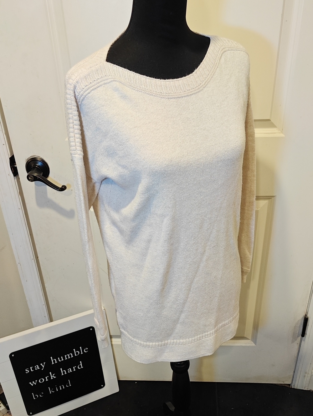 Old Navy Cream Scoop Neck Women's Sweater